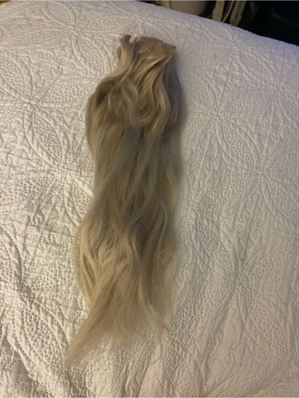 Blonde tape in extensions- Natural Light Blonde